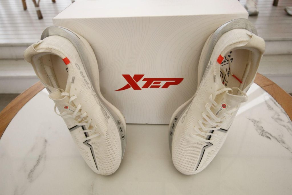 merk-sepatu-lari-terbaik